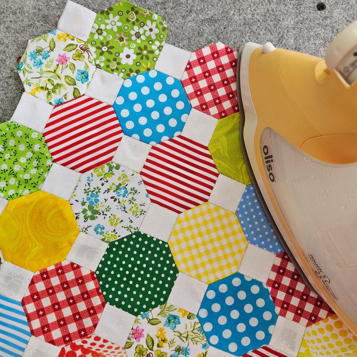 Sarah Payne Presents English Paper Piecing - A Beginners Guide