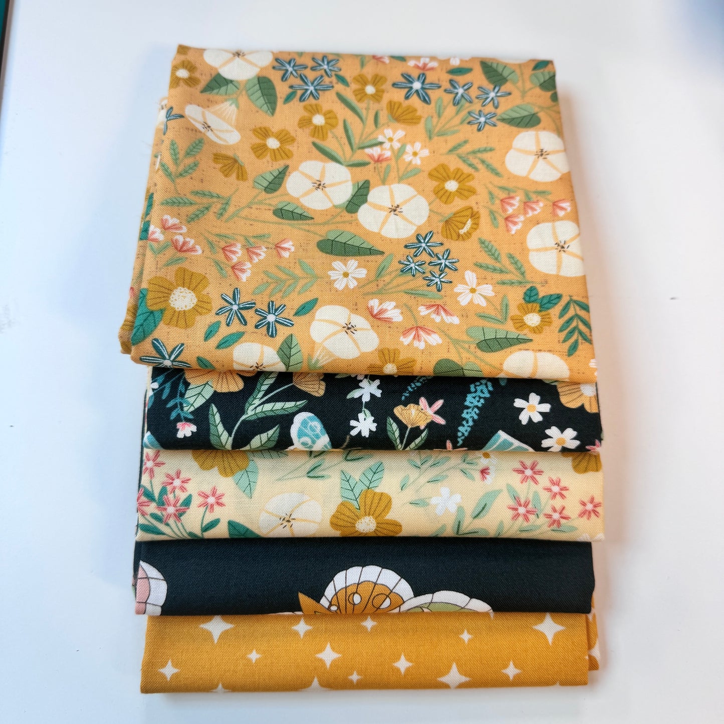 Five Piece Fat Quarter Cotton Fabric Bundles - Choice of Design