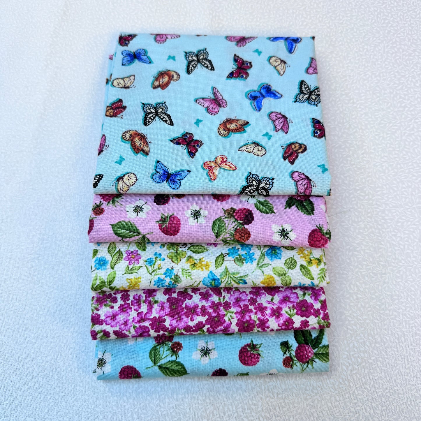 Five Piece Fat Quarter Cotton Fabric Bundles - Choice of Design