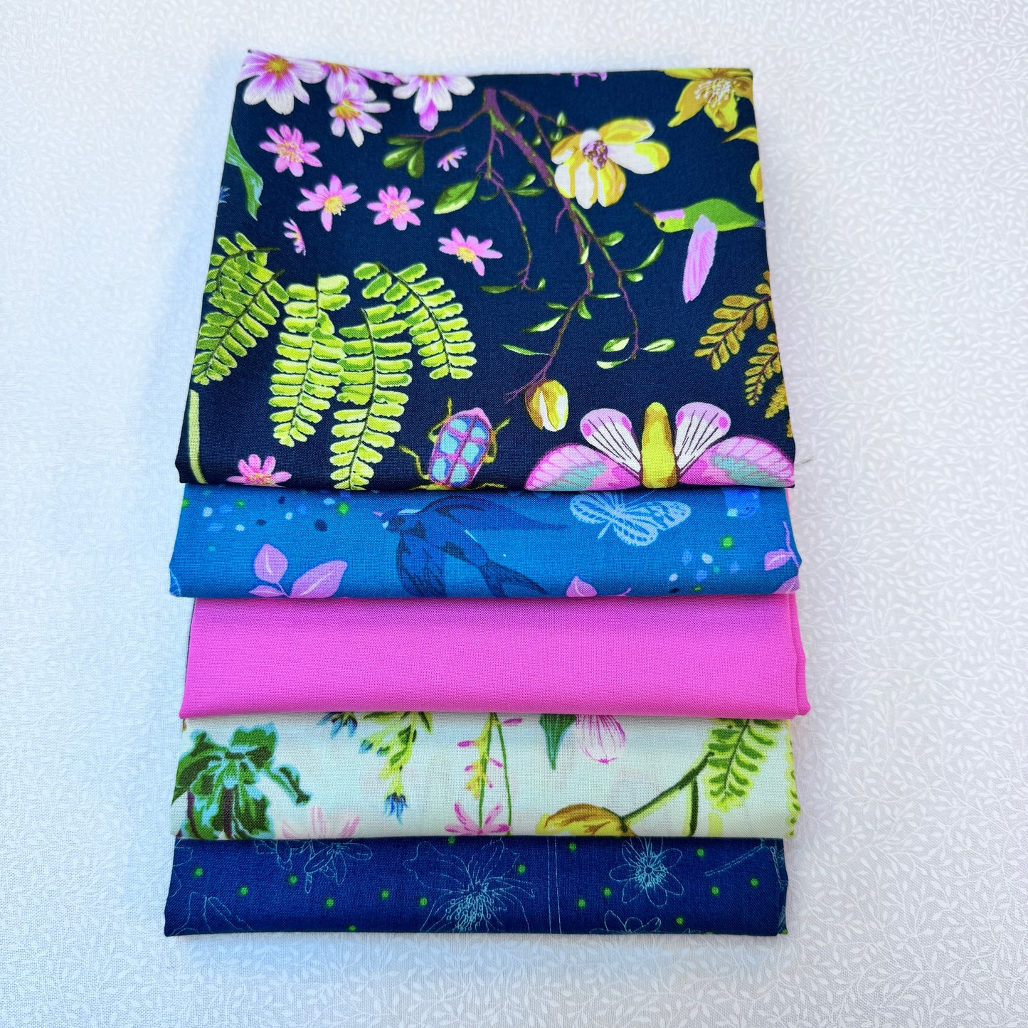 Various 5 Piece Fat Quarter Bundles - Choice of Design