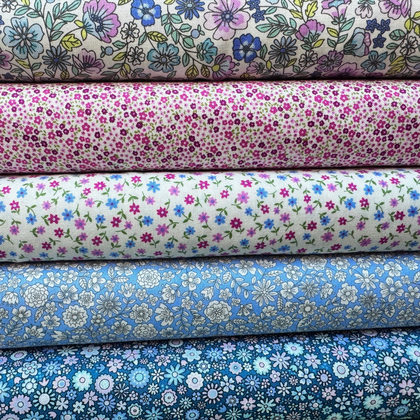 Five Piece Fat Quarter Cotton Fabric Bundles - Choice of Design