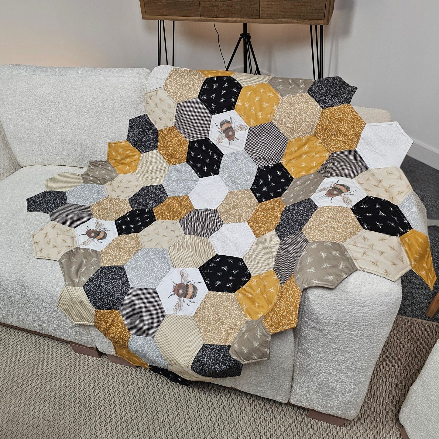Honeycomb Harmony Quilt Kit