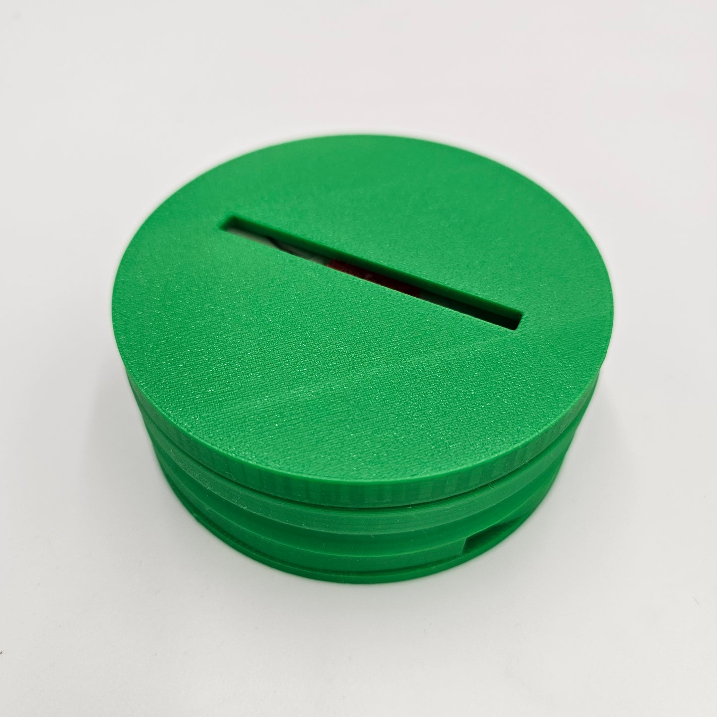 **Bella Thread Cutter and Pin Tray**