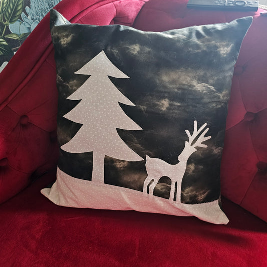 A Snowy Night Cushion – Pattern Digital Download