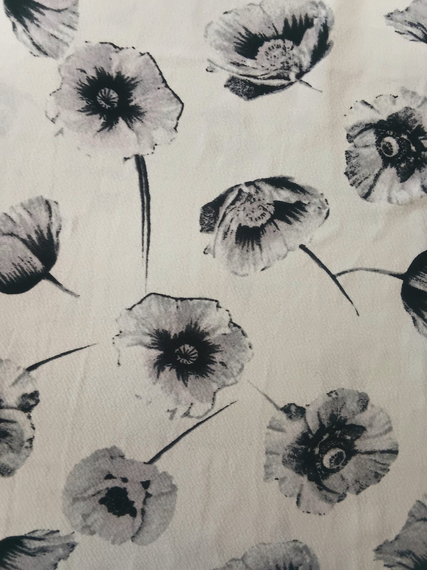 Fabric - (I) White Flowers by the metre