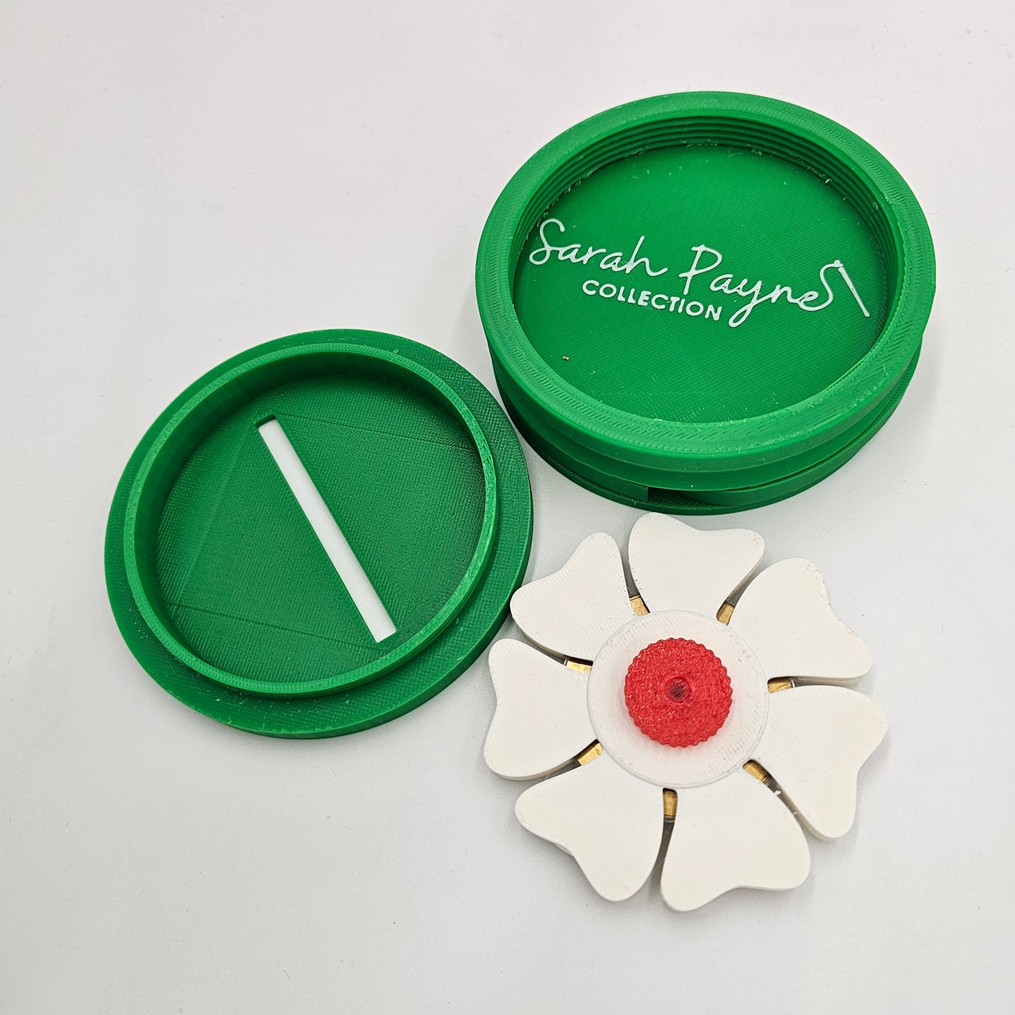 **Bella Thread Cutter and Pin Tray**