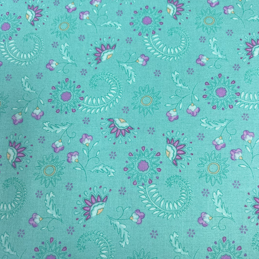 Sarah Payne Elegant Peacock Cotton Prints By The Metre (112cm Wide) - Flowers on Mint